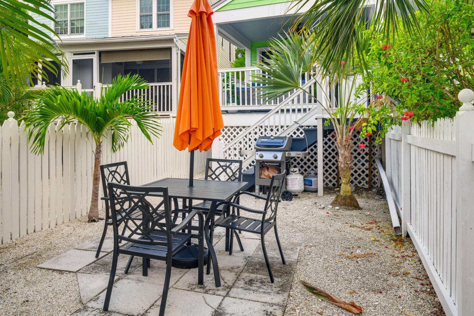 Key West Home On Golf Course With Patio And Grill! Exterior photo